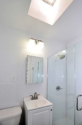 4th image of 312 W 23rd St APT 4L