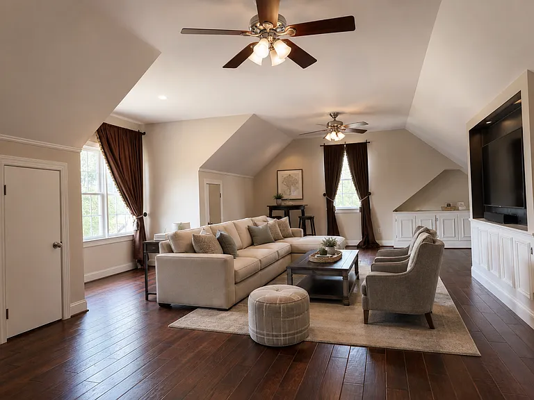 2577 Tom Anderson Rd — Photo 9