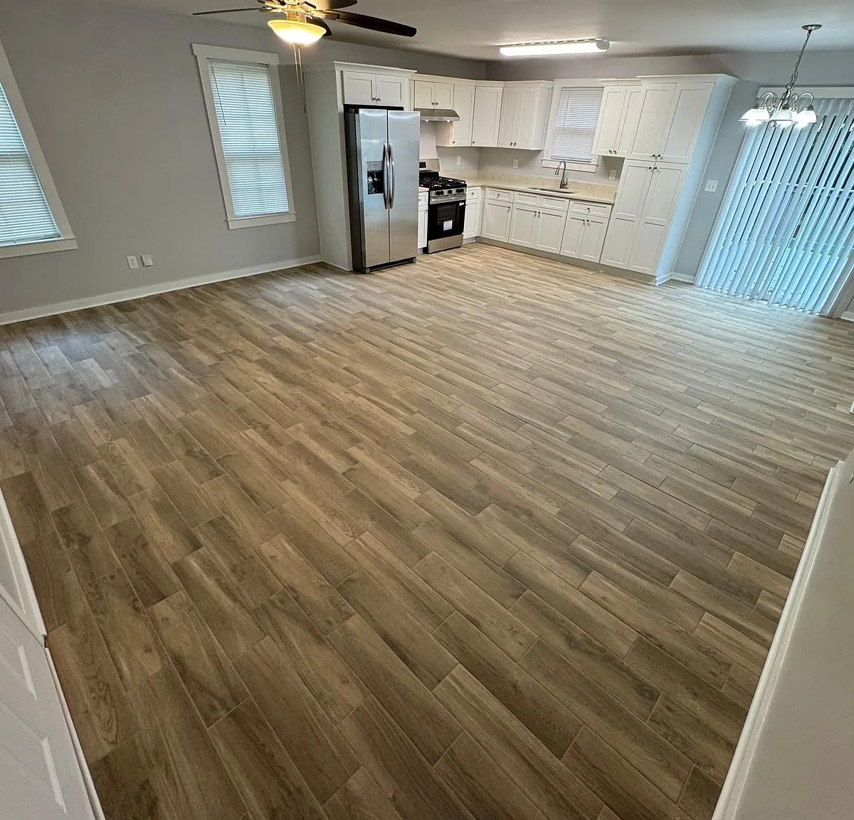 3 bed, $2,100 — Photo 4