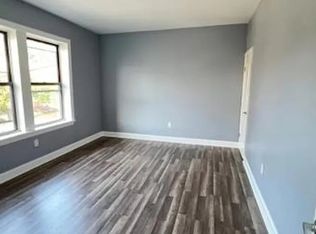 238 Halladay St #2L, Jersey City, NJ 07304