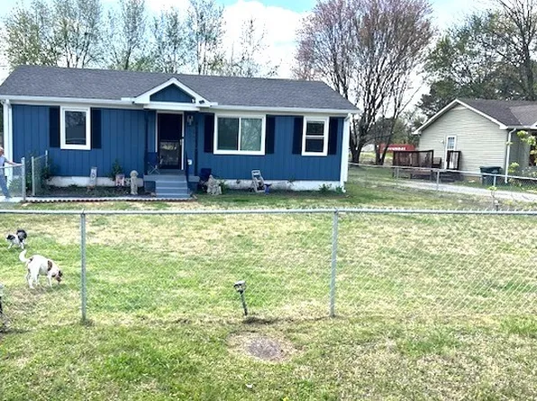 102 Cofer Dr, Springfield, TN 37172