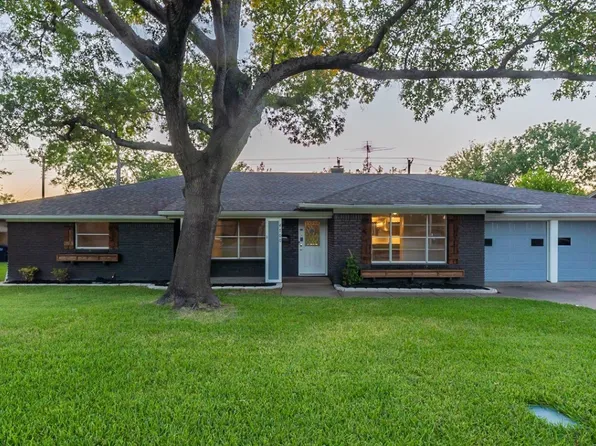 4700 Westlake Dr, Fort Worth, TX 76132