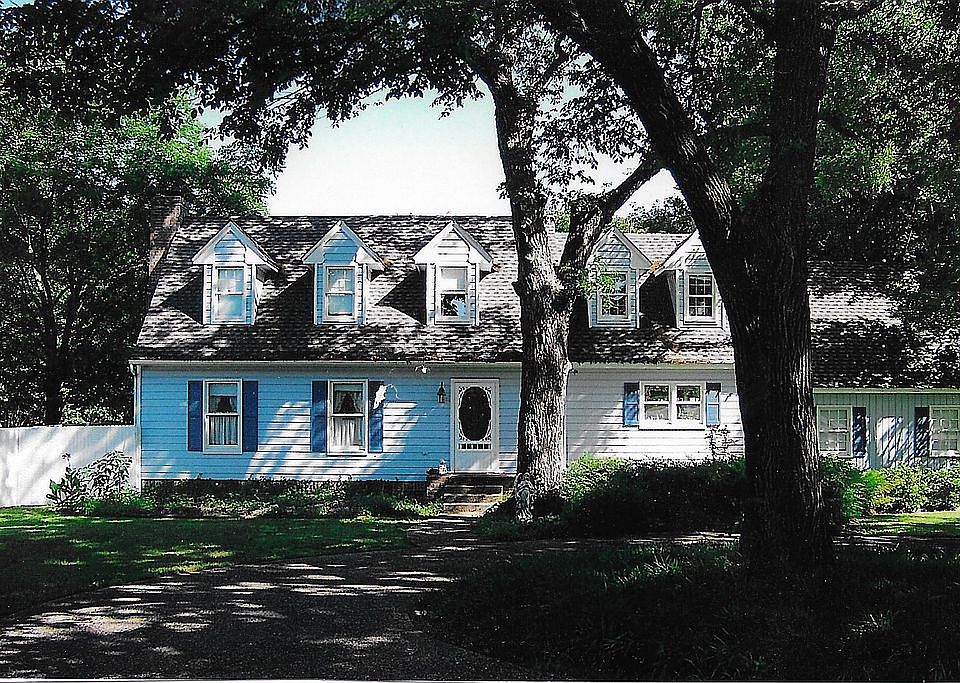 1st image of 1316 Martha Dr