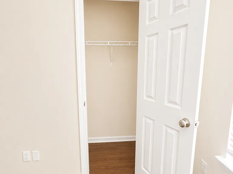 81 Roseberry Cir — Photo 14