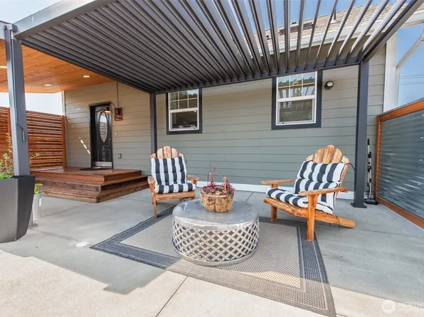 814 1/2 Caroline Street, Port Angeles, WA 98362