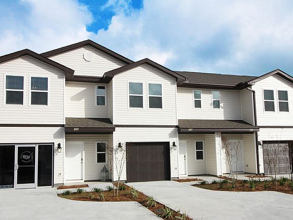 2nd image of 1009 Parkview Dr #399b504cb