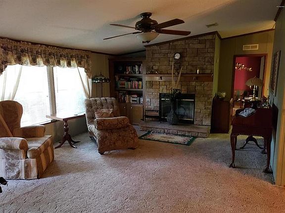 2nd image of 20390 NE 144th Pl