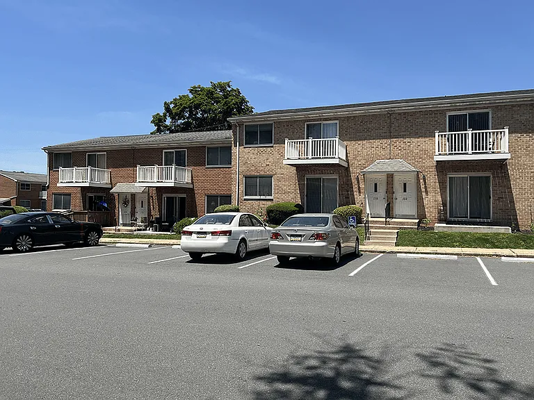 Springside Manor — Photo 18