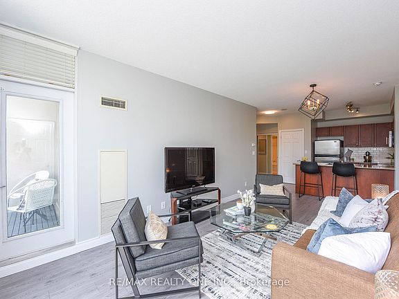 4th image of 3504 Hurontario St #609