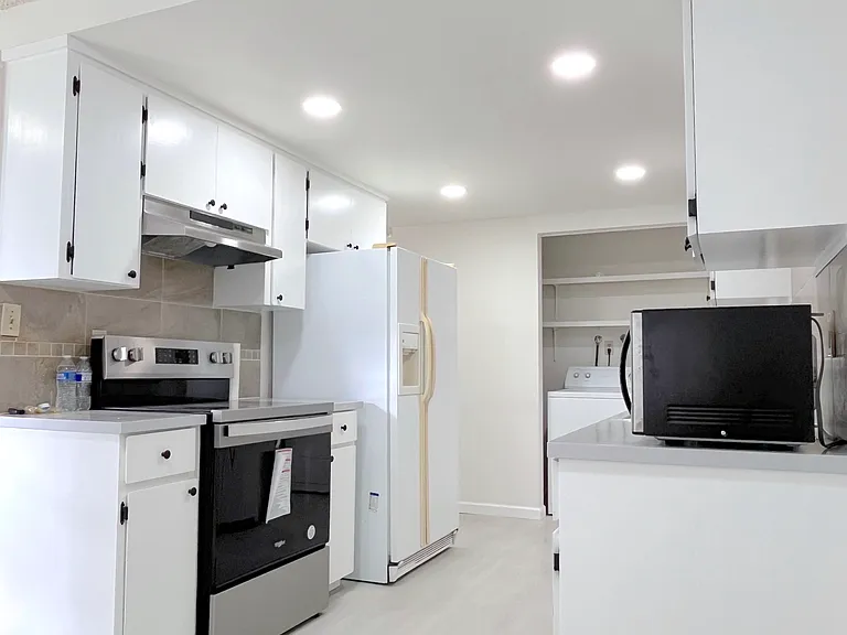 1669 S 41st St — Photo 3