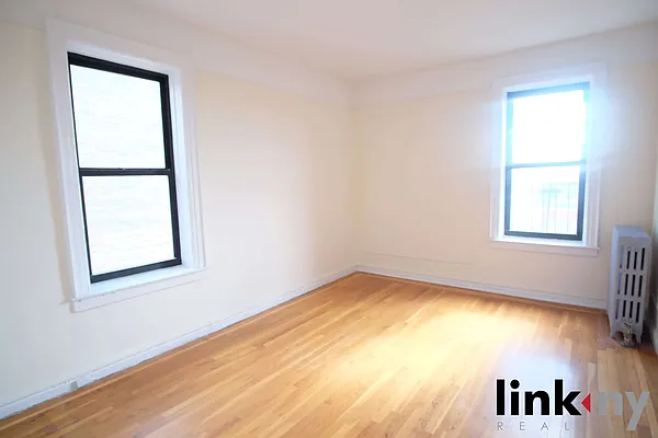 Rented by Link NY Realty | media 7