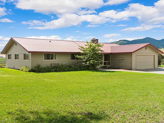3rd image of 41721 Gallagher Ln