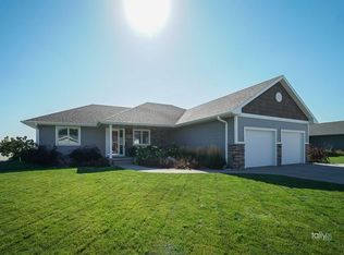 4055 Allen Ave, Grand Island, NE 68803