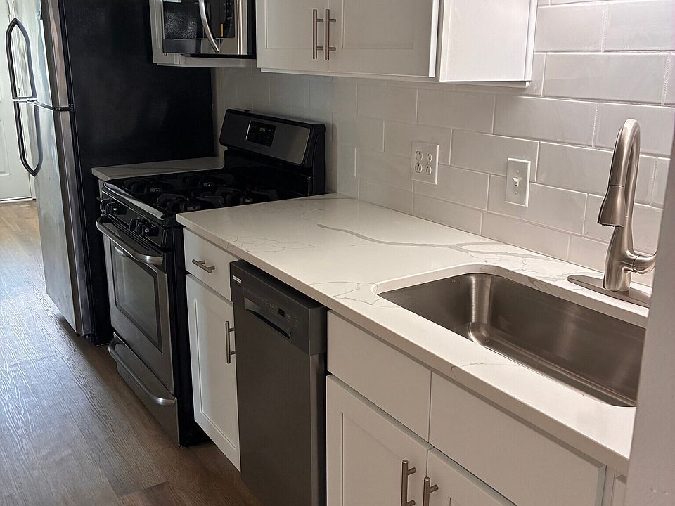 2nd image of 9300 Main St APT 8