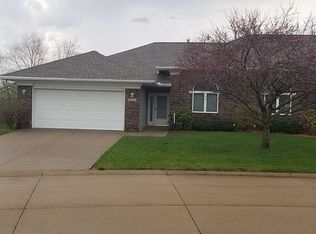 3325 Chatham Pl, Iowa City, IA 52240