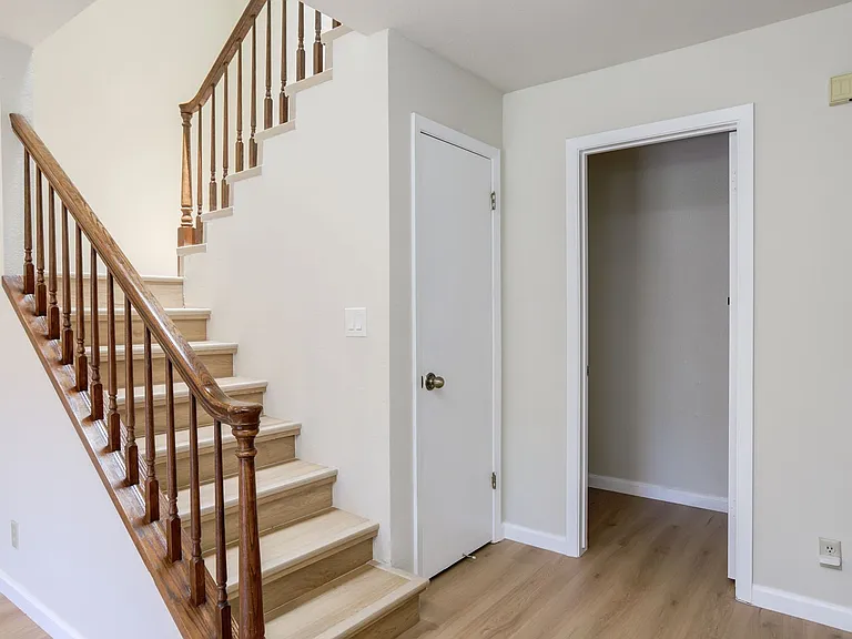 223 Bonita Ln — Photo 15