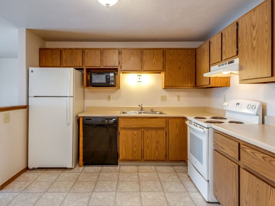 1st image of 495 E Glenbrook Dr #519-01