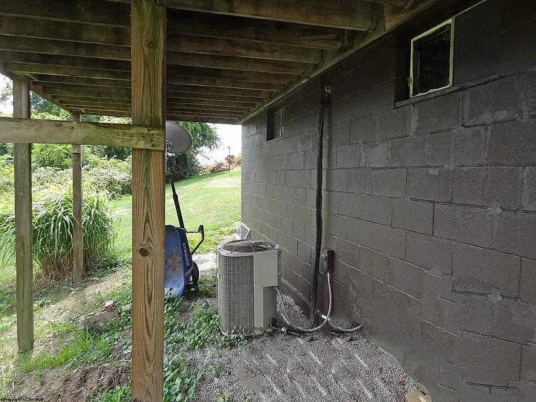 2726 Stewartstown Rd — Photo 39