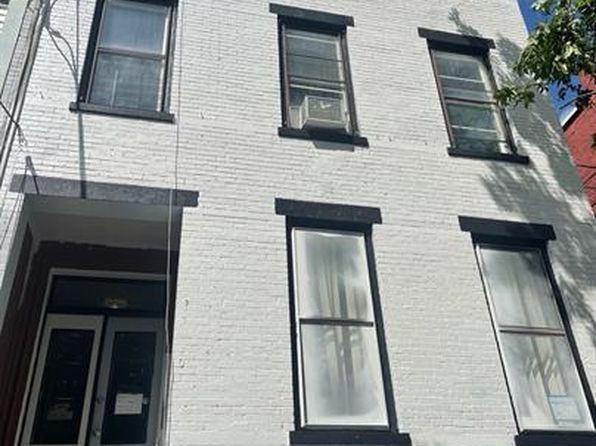 107 Philip St #2F