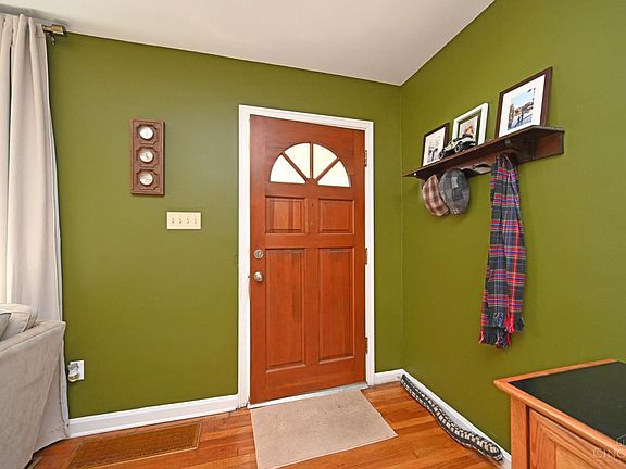 3rd image of 3648 Mount Carmel Rd