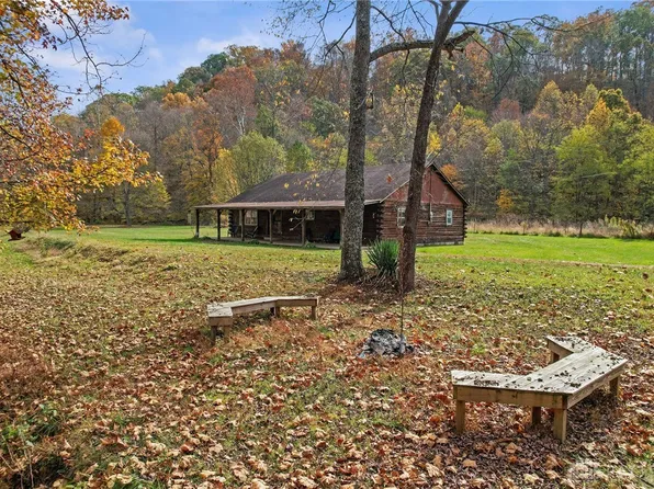 2914 Mackletree Rd, Stout, OH 45616