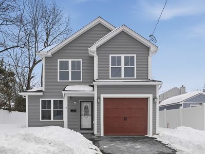 12 Benham St, Worcester, MA, 01604