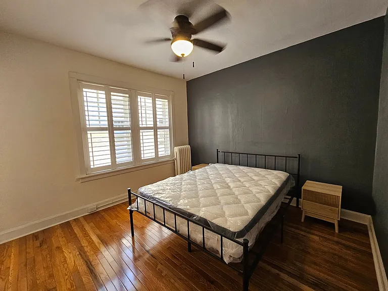 1137 N Sherman St #14 — Photo 35