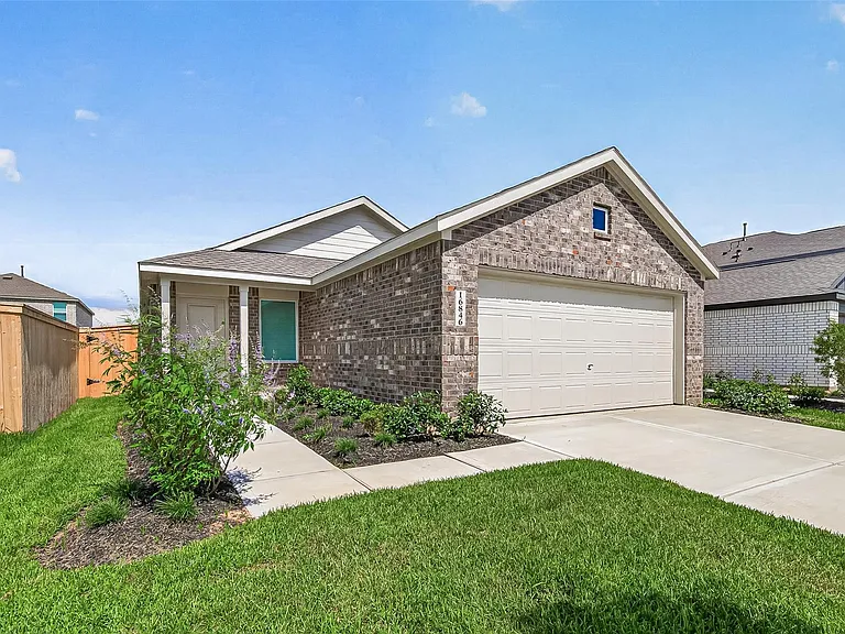 16846 Spotted Oak Dr — Photo 1