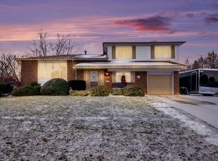 101 Dreyer Dr, Ajax, ON L1S 1J3