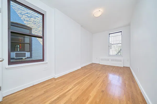 Rented by Bohemia Realty Group | media 6