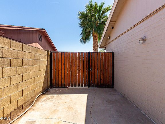 5th image of 5221 W GARDEN Drive