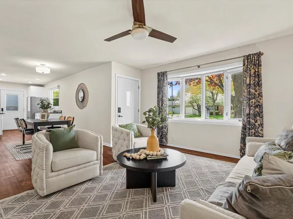 W67N408 Grant AVENUE, Cedarburg, WI 53012