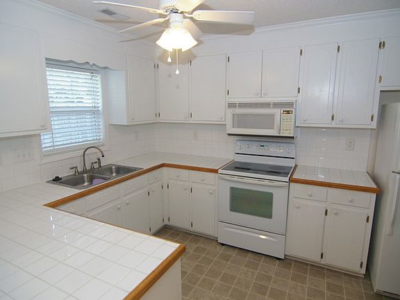4th image of 3999 Jjj3 Sterling Pointe Dr