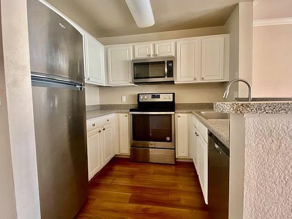 3rd image of 8889 Caminito Plaza Centro #7305