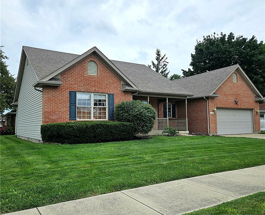 1st image of 12 Merry Robin Rd