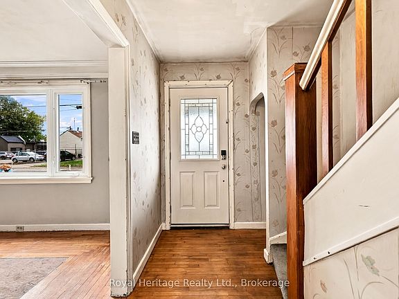 2nd image of 20 Gordon St