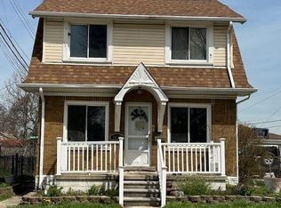 1072 Mayflower Ave, Lincoln Park, MI