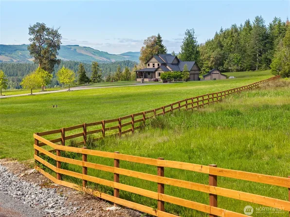 44414 14th Avenue E, Eatonville, WA 98328