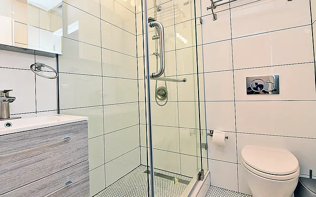 Rented by Bohemia Realty Group | media 6