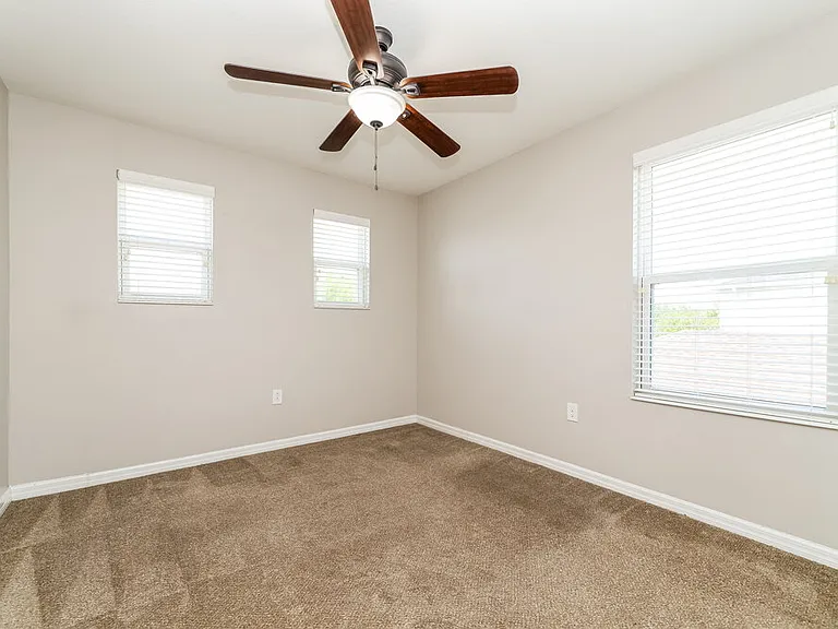10635 Laguna Plains Dr — Photo 12