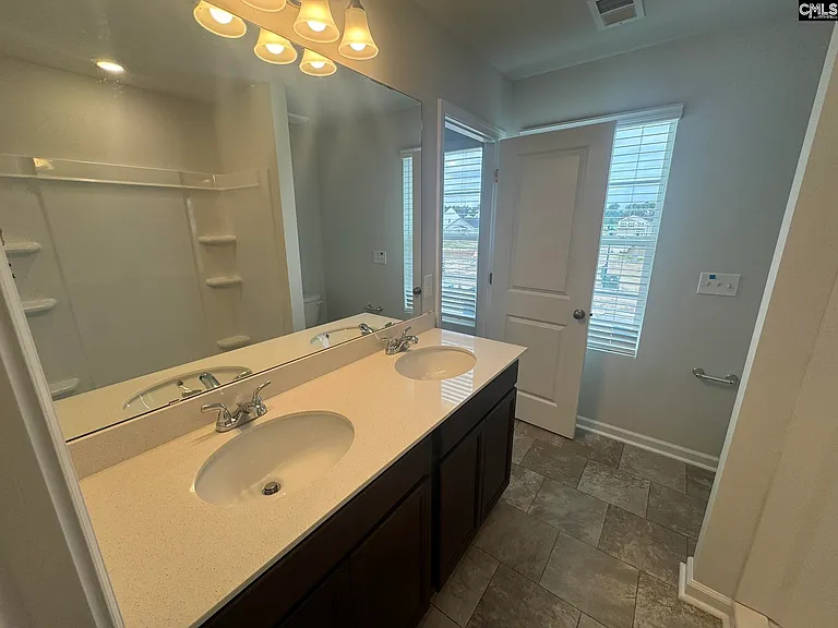 141 Cary Ln — Photo 19