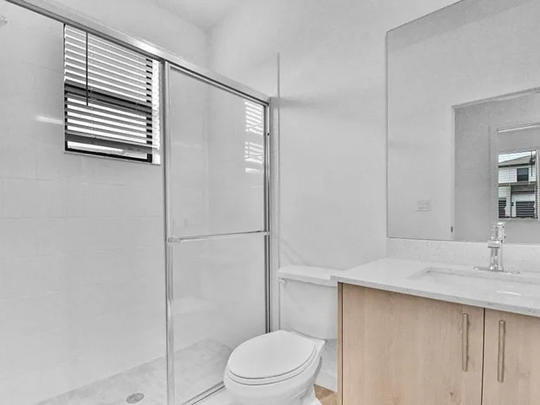 4074 Highland Oaks Dr — Photo 13