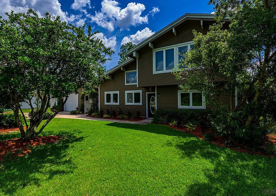 1st image of 22 E Diamond Dr