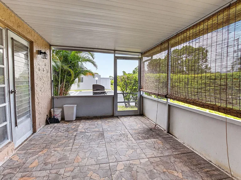 2401 Del Aire Blvd #101 — Photo 40