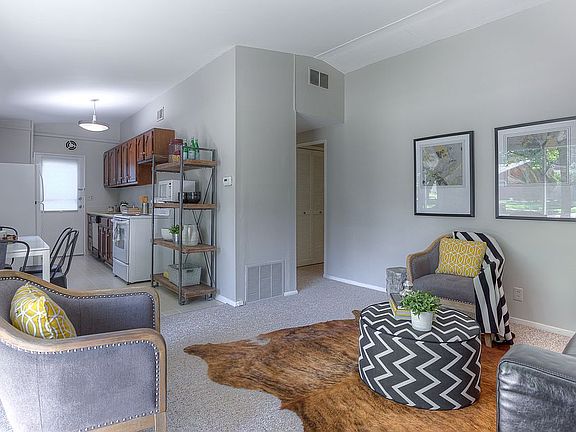 3rd image of 859 Wickfield Ct