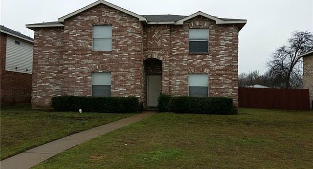 1st image of 704 Meandering Dr