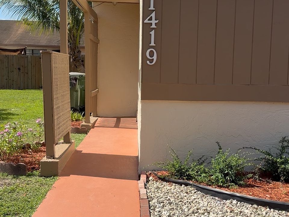 1st image of 1419 Yellowthroat St #1419