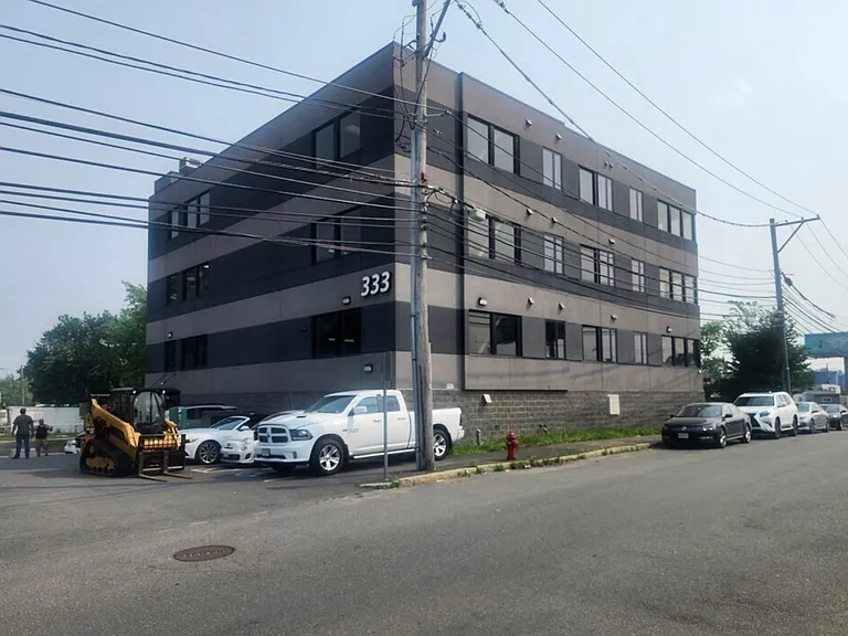 333 Lee Burbank Hwy #1 — Photo 14