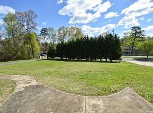6020 Providence Rd, Charlotte, NC 28226