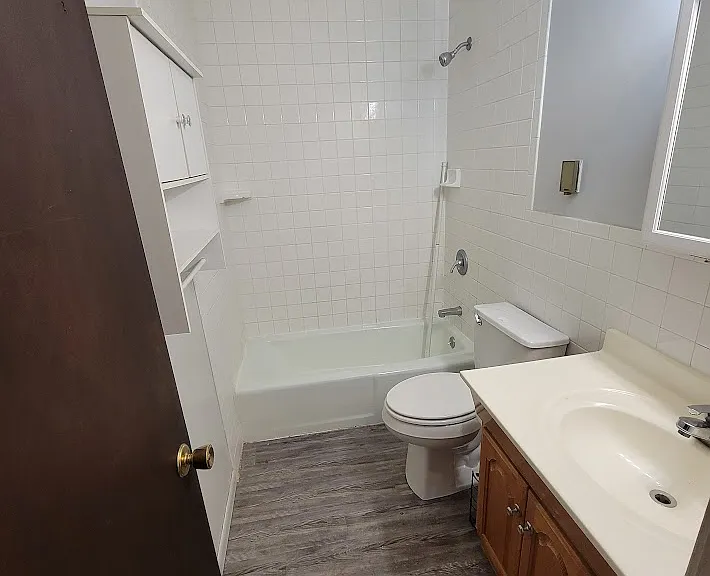 1108 N Walnut St #B — Photo 6